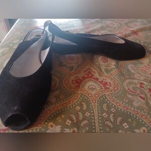 Bruno Magli 11 Black Italian Suede Peep Toe Flats Sandals Shoes Italy